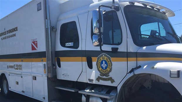 Recherches dans le Lac Carrière pour localiser le jeune disparu 