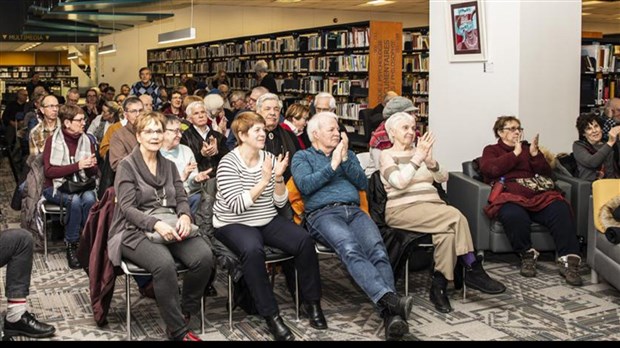 Plongez dans le monde de la contrebande d’alcool et du milieu interlope