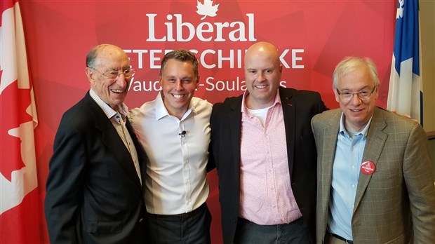 Peter Schiefke inaugure son bureau électoral à L’Île-Perrot