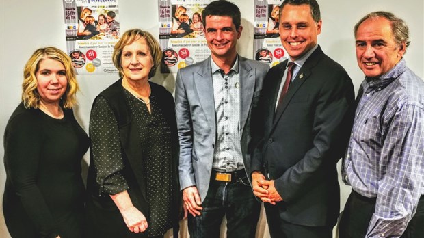 À table en famille : s'unir pour la Maison