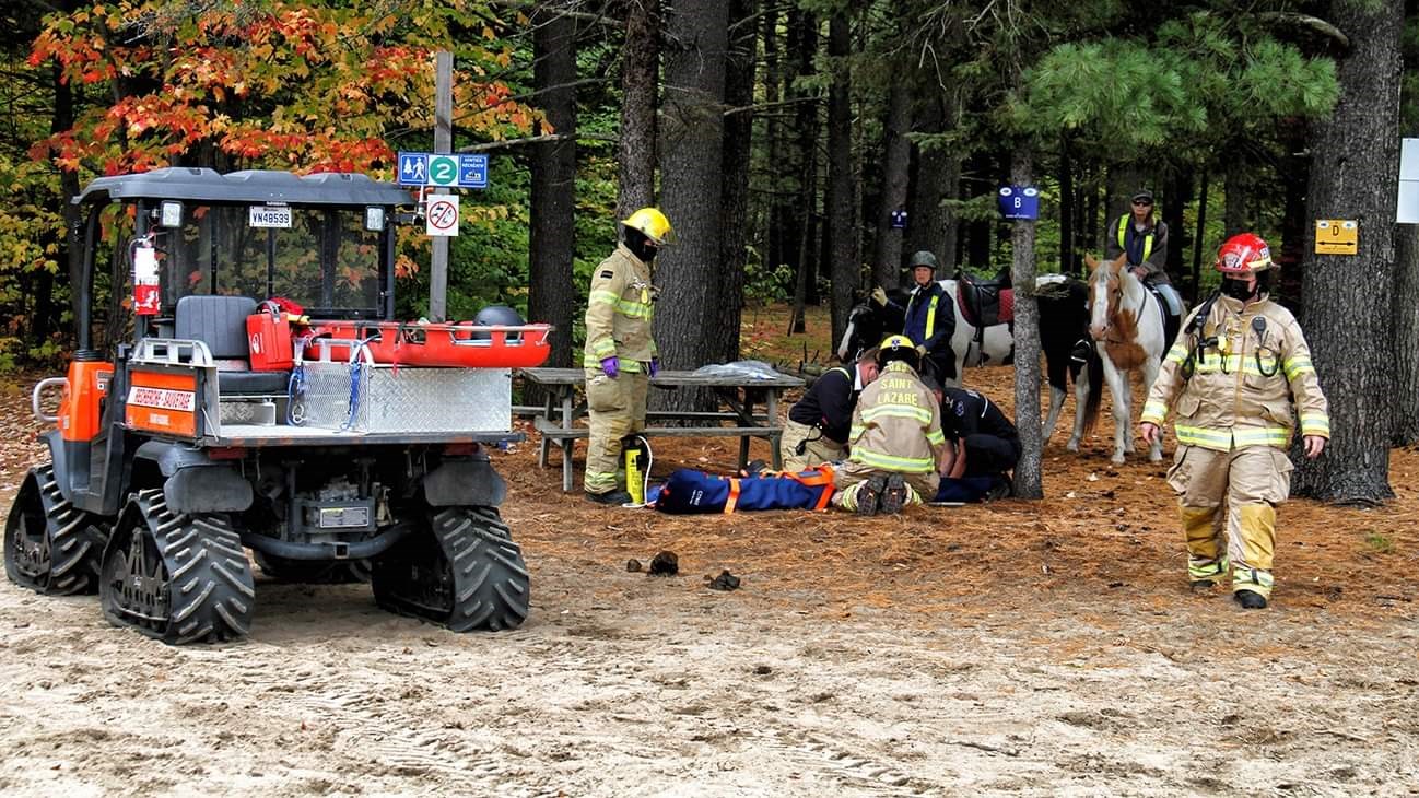 Intervention dans les sentiers du parc