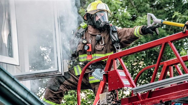 Service des incendies: Plus de 430 000 $ d'équipement défectueux  
