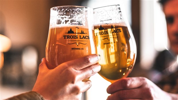 Cette année, offrez une bière de la Microbrasserie Trois Lacs en cadeau