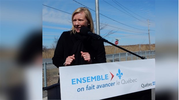 « Je suis prête à défendre notre hôpital et j’invite la députée de Soulanges à faire front commun avec moi. » - Marie-Claude Nichols 