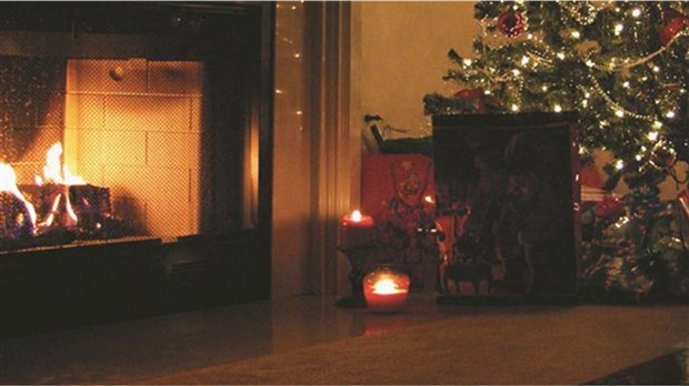 Temps des Fêtes: comment prévenir les incendies liés aux décorations de Noël