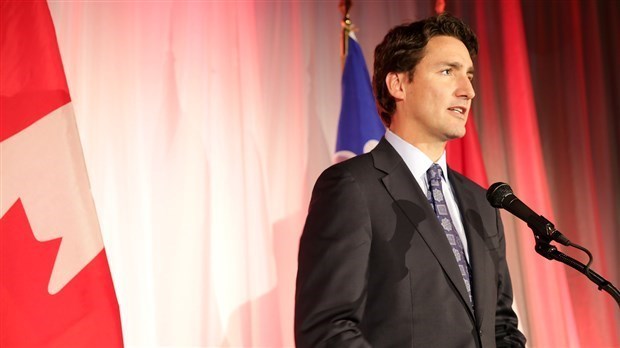 Justin Trudeau demande aux Canadiens d’éviter de voyager