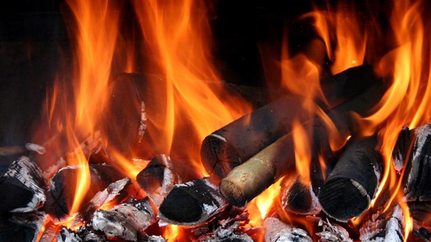 Vaudreuil-Dorion interdit l'utilisation d'appareils à combustion solide en période de smog