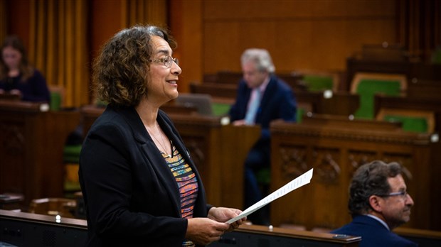 Claude DeBellefeuille demande la réouverture immédiate des bureaux de Service Canada