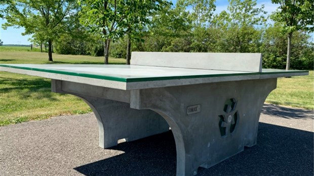 Deux autres municipalités de Vaudreuil-Soulanges optent pour du mobilier urbain composé de matières  recyclées 