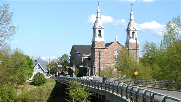 Québec investit plus de 165 000 $ dans deux églises de Vaudreuil-Soulanges