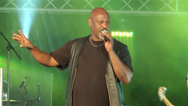 Ne manquez pas Brian Tyler et le Bluestorm en concert virtuel ce mardi 