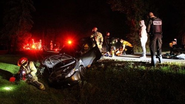 Sortie de route sur le chemin St-Emmanuel à Coteau-du-Lac