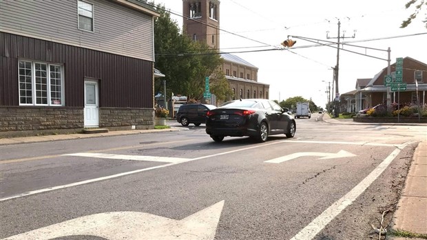 Un marquage au sol qui cause de sérieux maux de tête aux automobilistes