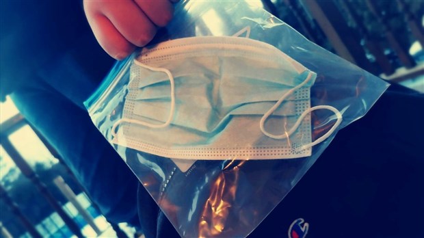 Distribution des masques dans les écoles: un protocole qui fait réagir les parents