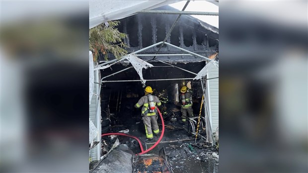 Incendie dans un garage résidentiel de Pincourt