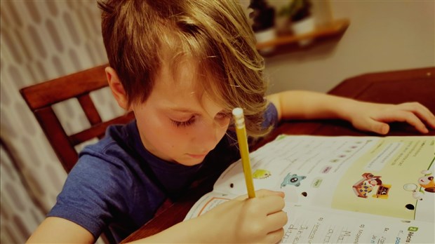 « Ce sont de très belles actions que notre ministre met en place. Toutefois, le réseau scolaire est essoufflé »