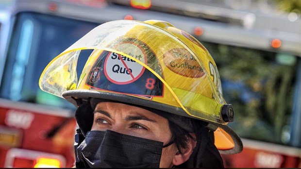 Le Syndicat des Pompiers(ères) du Québec, section locale Saint-Lazare interpelle les citoyens avec un accroche-porte
