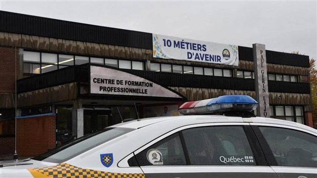 Intervention de la SQ en cours au Centre de formation professionnelle Paul-Gérin-Lajoie