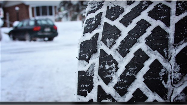 N'oubliez pas de munir votre véhicule de pneus d'hiver 