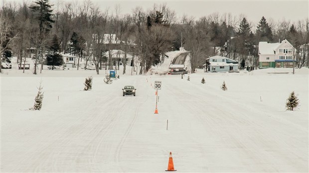 Pas de Pont de glace entre Hudson et Oka