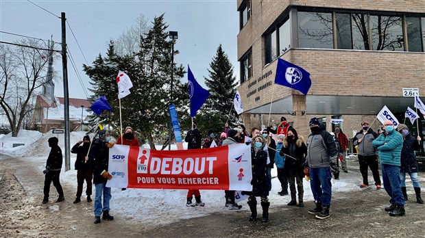 Un cortège syndical pour remercier le personnel de la santé 