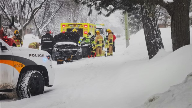 Accident impliquant deux véhicules à Vaudreuil-Dorion