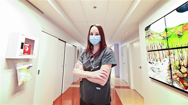 Stéphanie Alleyn, infirmière fidèle au poste malgré la pandémie 