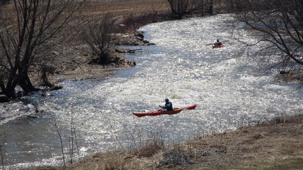 Descendez la rivière Beaudette en canoë-kayak