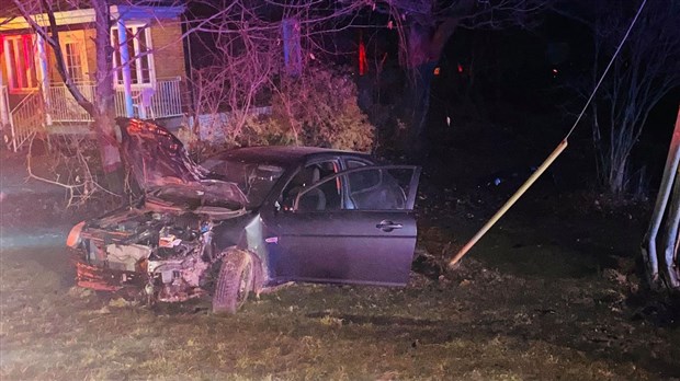 Un automobiliste blessé dans une embardée à Sainte-Justine-de-Newton 