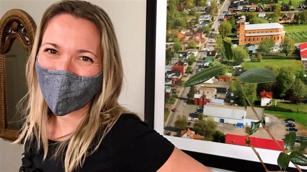 Marilyne Picard présente la Politique nationale pour les personnes proches aidantes