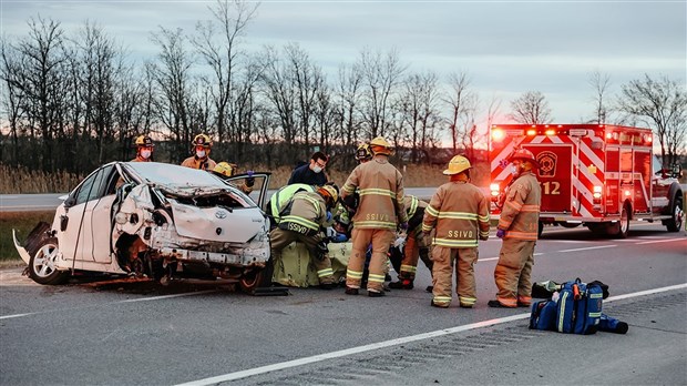 Un accident majeur force la fermeture de l'autoroute 40 à Vaudreuil-Dorion 