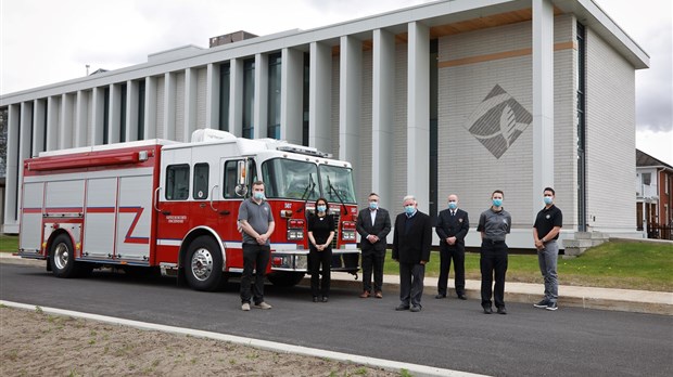 Rigaud et ses pompiers signent leur convention collective