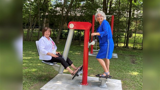 Un parcours d’exerciseurs en plein air à Les Coteaux