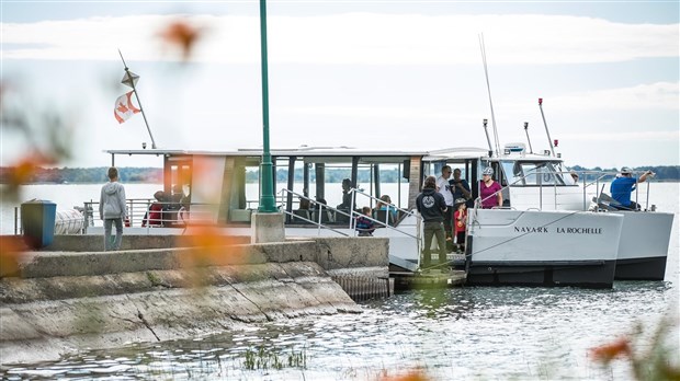 Prendre l’apéro sur le lac Saint-Louis à bord d’une croisière
