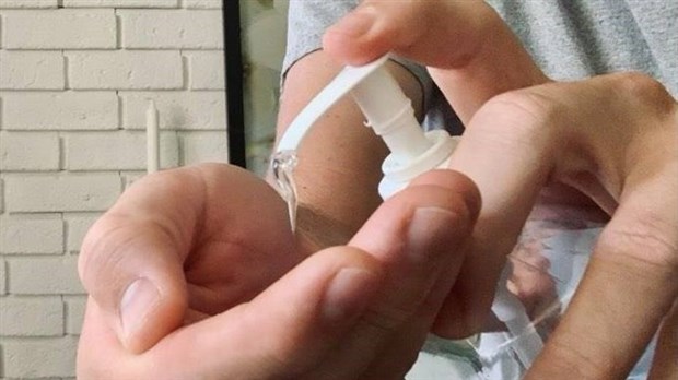 Santé Canada rappelle deux désinfectants pour les mains