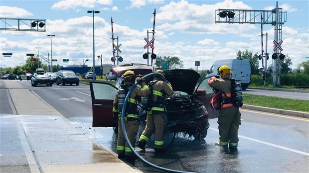 Fermeture du boulevard de la gare en raison d’un véhicule en feu