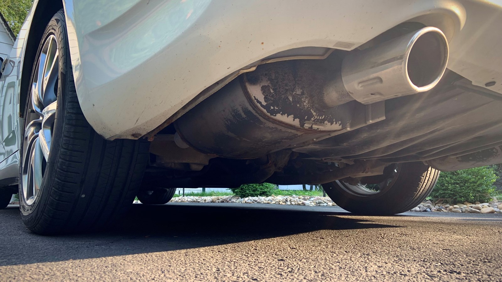 Voiture modifiée variable son tuyau d'échappement soupape de course voiture  son soupape d'échappement vide tuyau d'échappement corps de soupape gorge  de queue voiture Cache D'échappement (Taille : 66 : : Auto et