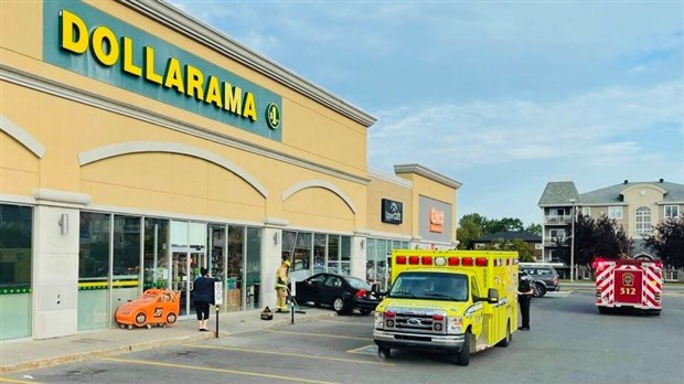 Une automobiliste fracasse une vitrine à Vaudreuil-Dorion