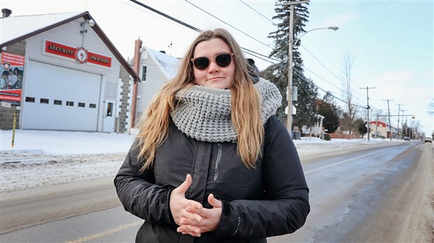 Elle souhaite rendre hommage à un pompier décédé dans l’exercice de ses fonctions