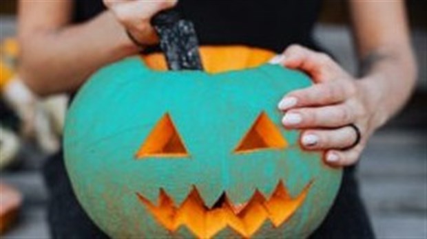 Des citrouilles turquoises pour un Halloween pour tous