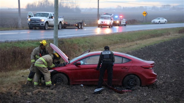 Blessures mineures pour un conducteur impliqué dans une sortie de route 