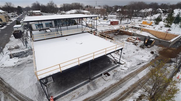 Les travaux du Complexe aquatique de L'ïle-Perrot vont bon train