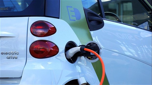 Des nouvelles bornes de recharge électrique au Mont Rigaud 