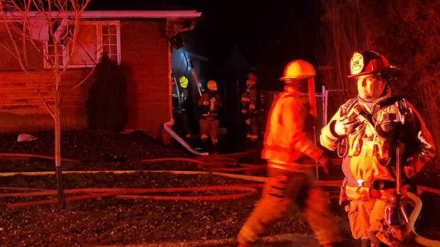 Les pompiers interviennent dans une résidence de la rue Duffy à Vaudreuil-Dorion 