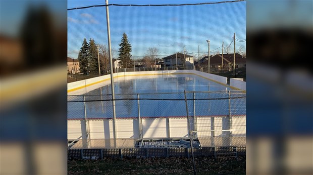 La glace réfrigérée de Notre-Dame-de-l'Île-Perrot accueillera les patineurs cette semaine
