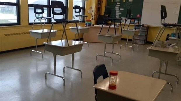 Québec maintient la recommandation concernant les purificateurs d'air mobiles en milieu scolaire