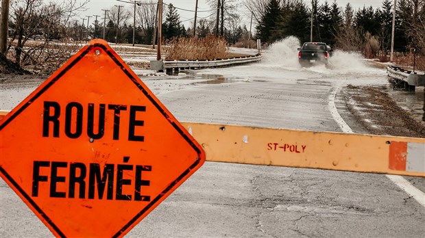 Des routes fermées par des inondations