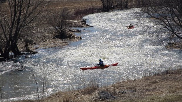 Descente annuelle en canoë-kayak de la rivière Beaudette, le 23 avril  