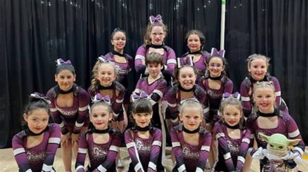 Les athlètes de la famille G-Force Cheerleading se sont surpassées