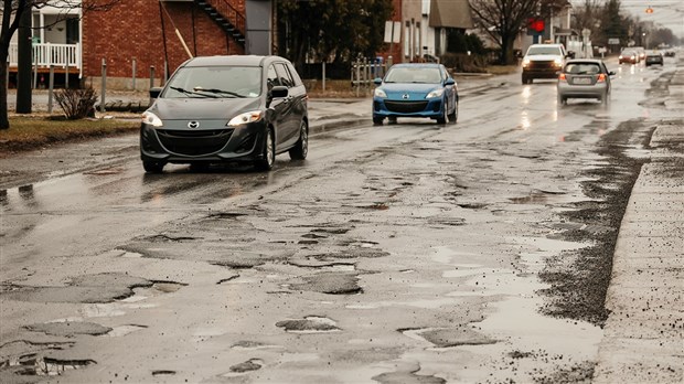 La mairesse de Saint-Clet  « à boute » des nids-de-poule 